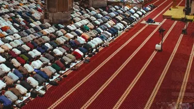 Ilustrasi Sholat Idul Adha -- Libur Idul Adha Jadi 3 Hari, Pemerintah RI Jelaskan Penyebab Cuti Bersama Ditambah