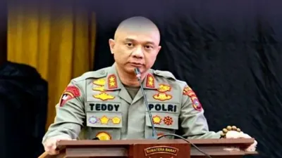Teddy Minahasa Belum Dicopot dari Jabatannya meski Terjerat Kasus Narkoba