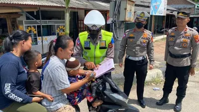 Kapolri Kembali Berlakukan Tilang Manual, Sanksi Tegas Menanti Anggota Jika Lakukan Pungli!