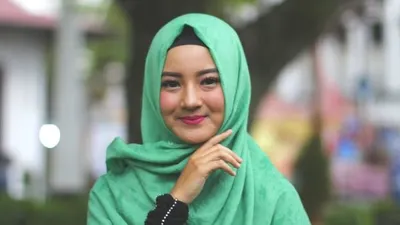 Ilustrasi beberapa tanda yang mungkin kamu alami jika sedang dicintai oleh seseorang.