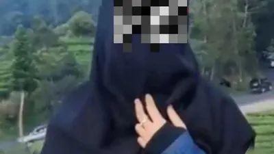 Video asusila wanita bercadar Ciwidey yang viral di media sosial.