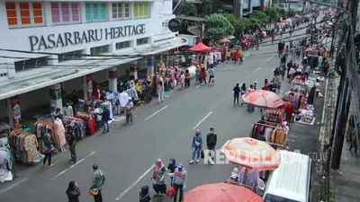 Ilustrasi Pasar (Republika)