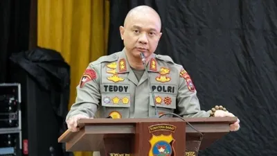 Kapolda Jawa Timur Irjen Teddy Minahasa Putra.