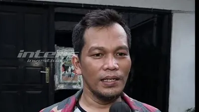 Kuasa hukum Rizky Billar, Adek Erfil Manurung sebut tuduhan melempar bola biliar kepada Lesti Kejora adalah fitnah.