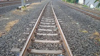 Tempat terserempetnya seorang pria dengan gangguan jiwa.
