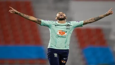 Brazil aman ke 8 besar Piala Dunia, ini rekor baru Neymar! 