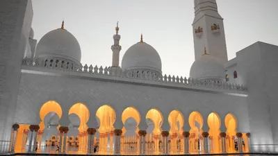 10 Amalan Sunah Sebelum Salat Jumat