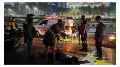 Pria diduga pemulung tergeletak di jalan Gatot Subroto