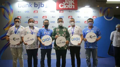 Ajang JakCloth 2022 sebagai bentuk dukungan dari bank bjb untuk industri fashion.