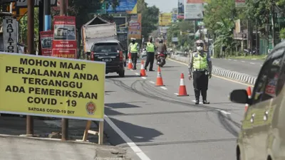 Ilustrasi. Pemeriksaan surat kesehatan di pos perbatasan DIY.