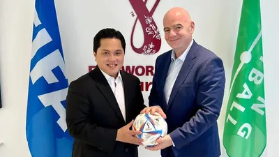 image.png Erick Thohir yang bertemu dengan Gianni Infantino di Doha, Qatar  AYOJAKARTA.COM &ndash; Indonesia dikabarkan tidak akan mendapatkan sanksi dari FIFA terkait tragedi yang terjadi di Kanjuruhan, Malang sepekan lalu.     Diketahui Selain PSSI, Presiden Indonesia Joko Widodo juga telah mengutus seo