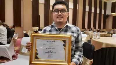 Jurnalis Ayobandung.com Muhammad Naufal Hafizh 