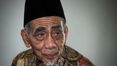 Kata Mbah Jangan Meludah di Tempat Ini, Bisa Bikin Rezeki Seret dan Mampet!