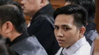 Update Sidang Kasus Ferdy Sambo: Richard Eliezer Bersaksi, Sarung Tangan Hitam Jadi Bukti!