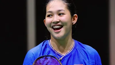 Atlet bulu tangis putri, Ribka Sugiarto.