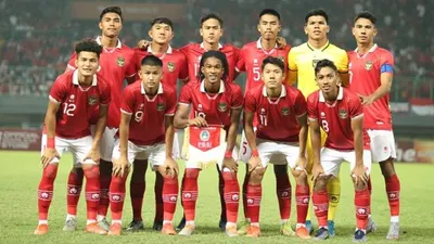 Timnas Indonesia U 19 bertanding dalam babak penyisihan Grup A Piala AFF U 19 2022.*  