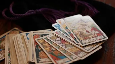Ramalan Tarot Kamis 25 Agustus 2022: Hidup Leo Berubah Lebih Baik, Sagitarius Membantu Orang Lain