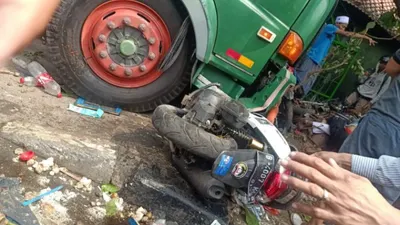 Kecelakaan maut terjadi di Kranji, Bekasi.