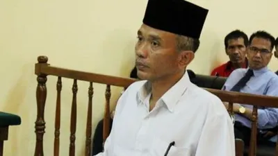Bambang Tri cabut gugatan ijazah palsu Jokowi.