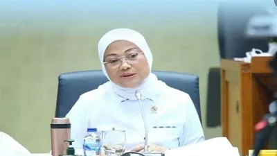 Buruh Demo Minta UMP DKI Jakarta 2022 Jadi Rp 5,4 Juta, Ini Kata Menaker Ida Fauziyah 