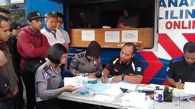 Ilustrasi layanan SIM Keliling.