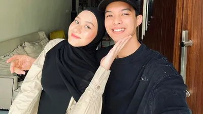 Kaleidoskop Perjalanan Cinta Rey Mbayang dan Dinda Hauw, dari Sahabat Berujung Akad