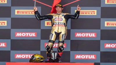 Toprak Razgatlıoğlu pembalap asal Turki meraih gelar juara dunia FIM Superbike World Championship 2021 dalam pertarungan seri pamungkas di Indonesia.