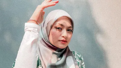 Nathalie Holscher Blak-blakan Ngaku ke Ria Ricis Sempat Ingin Lepas Hijab Demi Hal Ini