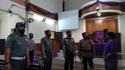 Kapolresta Bogor Kota, Kombes Pol Susatyo Purnomo Condro bersama Danrem 061/Surya Kancana Brigjen TNI Achmad Fauzi, saat melakukan kunjungan pengamanan.