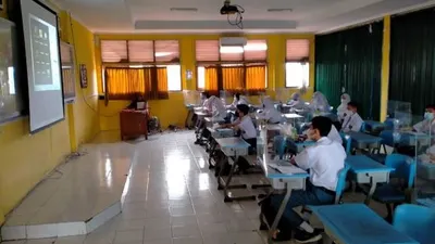 Beginilah kondisi uji coba pembelajaran tatap muka, di salah satu SMA di Kabupaten Bogor.