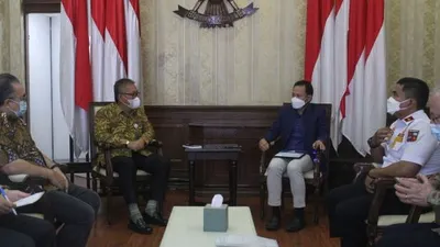 Pemerintah Kota (Pemkot) Bogor bersama PT KAI dan PT Iroda saat membahas wacan trem Kota Bogor
