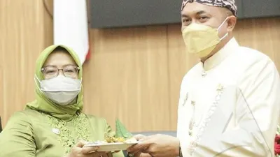 Ketua DPRD Kabupaten Bogor Minta Pemerintah Perbanyak Penggunaan Aksara Sunda / Yogi Faisal
