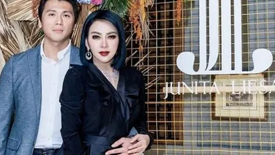 Syahrini dan Reino Barack [Instagram]