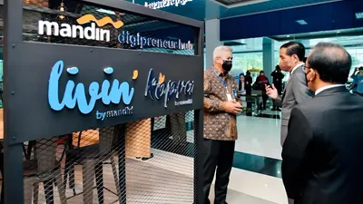 Presiden Joko Widodo menghadiri peresmian Mandiri Digipreneur Hub (MDH) di Kawasan Solo Techno Park (STP) yang bertujuan untuk menciptakan generasi muda terampil, adaptif serta melek digital. (dok. Bank Mandiri)