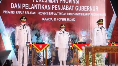 Resmi dilantik tiga gubernur daerah otonomi baru atau DOB Papua di Kantor Kemendagri