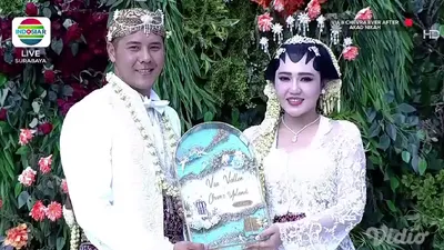 Chevra Yolandi dan Via Vallen menggelar akad pernikahan di hotel JW Marriot Surabaya, Jawa Timur.