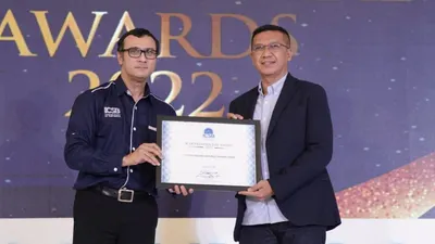 Momen saat  PT Permodalan Nasional Madani (PNM) meraih penghargaan International Council for Small Business (ICSB) Presidential Award 2022 yang diadakan di Jakarta Marketing Week .