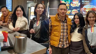 Kocaknya Bunda Corla saat Bertemu Annisa Pohan, Sebut Istri AHY Cantik Seperti Boneka Doraemon
