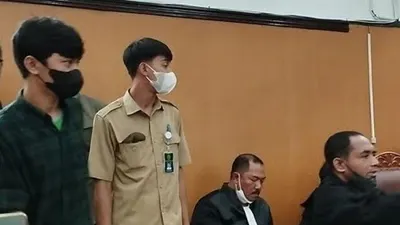 Ahmad Syahrul Ramadhan, sopir ambulanse pengantar jenazah Brigadir J. 