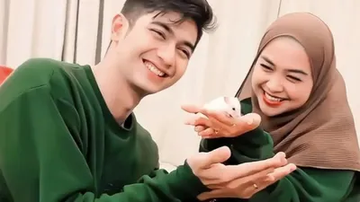 Benarkah Teuku Ryan adalah Artis Inisial R yang Diramalkan Hard Gumay? Ria Ricis Tegaskan Hal Ini!