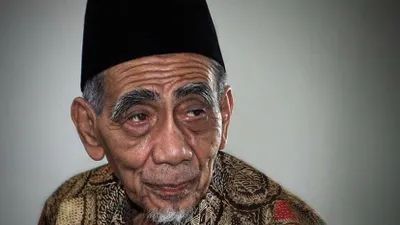 Kata Mbah Moen Inilah 4 Perbuatan Buruk Manusia yang Mendatangkan Kerusakan, Jangan Sampai Kita Termasuk!