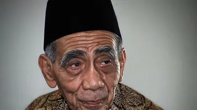 Inilah Rahasia Ketetapan Allah SWT yang Jarang Diketahui Menurut Mbah Moen, Anda Wajib Tahu!