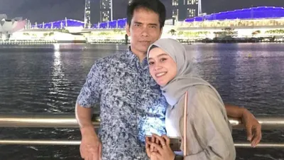 Ayah Lesti Kejora, Endang Mulyana mengaku dirinya sempat mendapatkan teror terkait kabar tidak sedap terkait Rizky Billar.