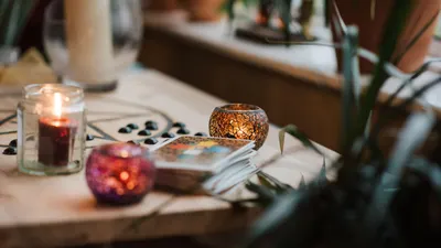 Ramalan Tarot Besok Selasa 13 September 2022: Cancer Cobalah untuk Fleksibel, Capricorn Ingat Kenangan Bahagia