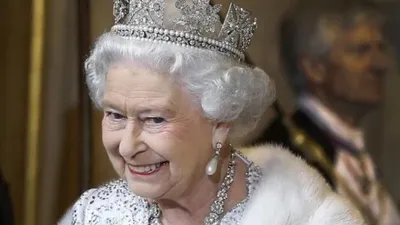 Ratu Elizabeth II 