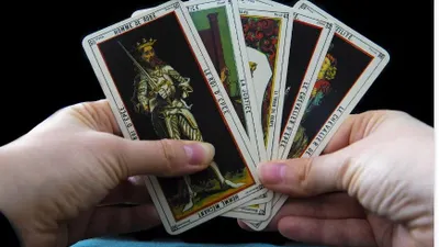 Ramalan Tarot Besok Rabu 31 Agustus 2022: Leo Akan Menemukan Berkah di Tengah Badai, Pisces Dapat Masalah 