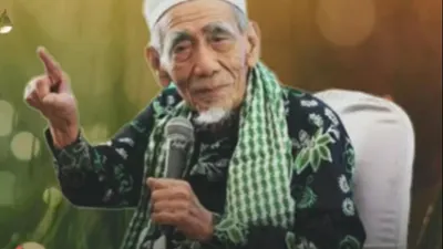 Mbah Moen Wariskan Amalan Tempel Kalimat Ini di Setiap Sudut Rumah