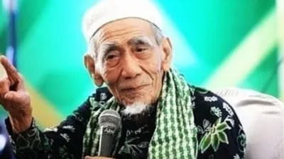 Mbah Moen Ungkap Amalan yang Jadi Pertanda Kiamat Masih Lama, Apakah Itu?