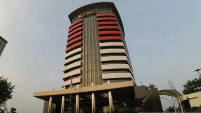 Ilustrasi Gedung KPK merah putih di Jakarta. Dua pegawai KPK dijatuhi sanksi. 
