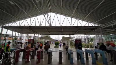 Kasus Covid-19 Landai, Pengguna KRL Naik Hingga 105 Persen